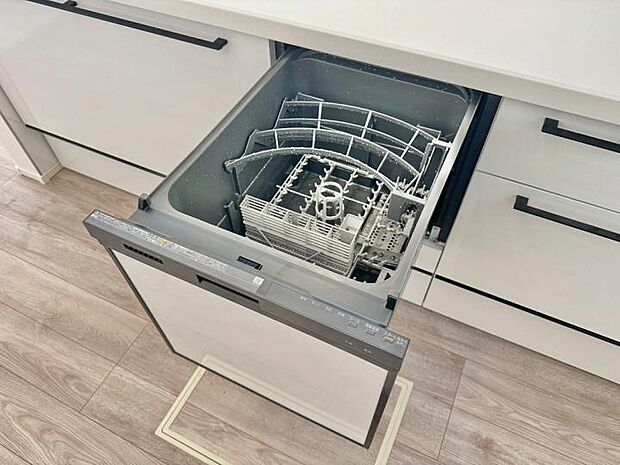 【キッチン】家事にかかる時間を短縮！食洗機付きのオープンキッチン。