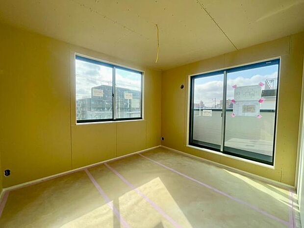 【建築中内観※2026.3月撮影】◆建築中ですが室内の広さや明るさ等ご体感出来ます!また近隣完成住宅や、ご興味のある物件も合わせてご案内いたします!