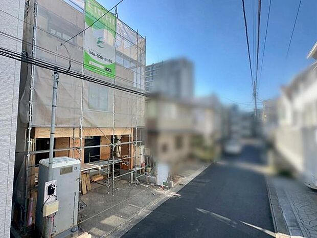 【外観】◆建築中の為、近隣完成住宅をご見学可能です！また、お客様がご興味のある物件も合わせてご案内させていただきます！！※2026.2月撮影