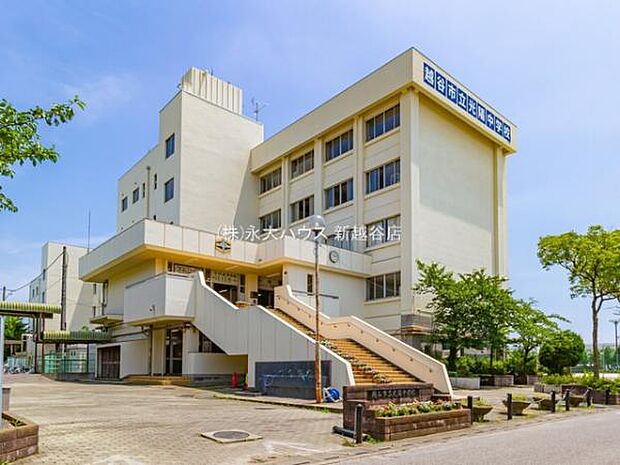 越谷市立光陽中学校(約1,600m)