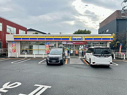 ミニストップ草加青柳2丁目店 120m(-)