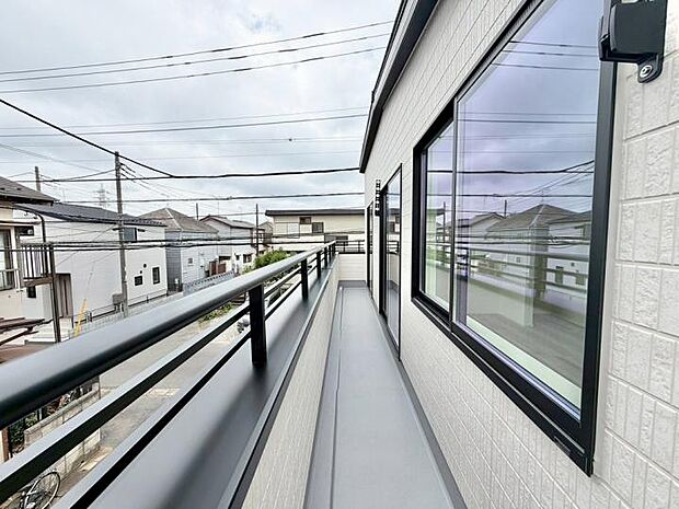【バルコニー】まだ検討し始めたばかりの方や、月々の住宅ローン支払いシミュレーションを詳しく知りたい方も大歓迎です。 無理な営業はいたしませんので、どうぞお気軽にお問い合わせください。