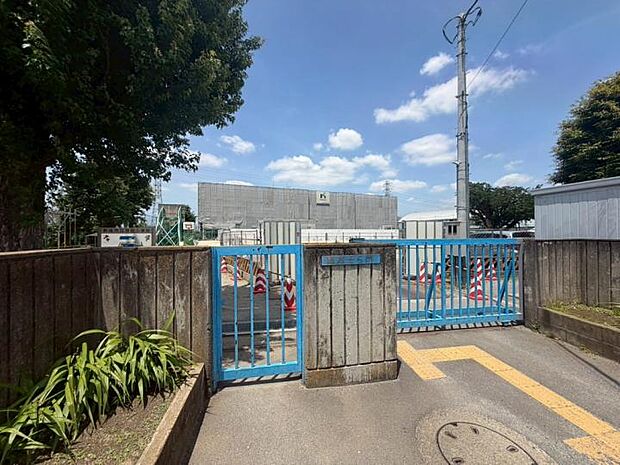 新座市立池田小学校（約600m）