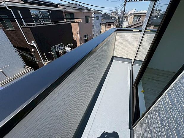【バルコニー】検討初期の方やローンシミュレーション希望の方も大歓迎!無理な営業はないので安心してお問い合わせください。