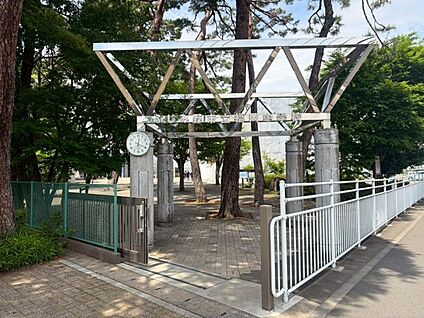 ふじみ野市立福岡中学校 1100m(徒歩14分)