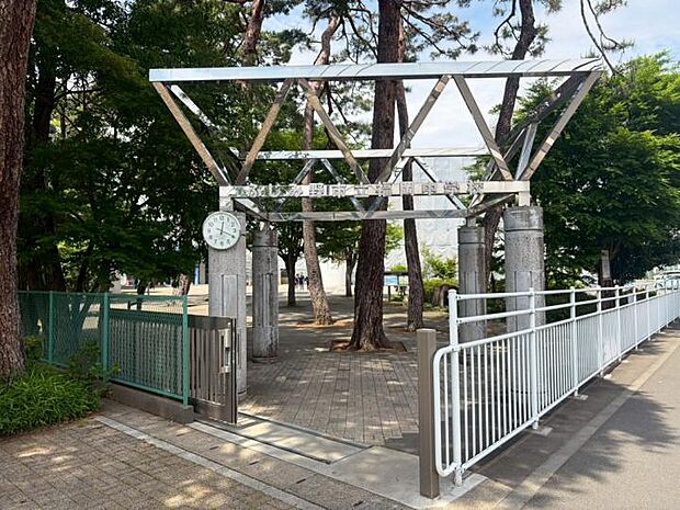 ふじみ野市立福岡中学校(約1,100m)