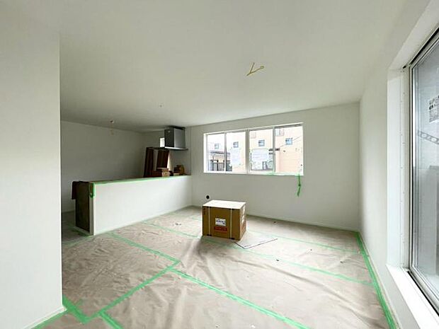 【内観】◆建築中現地もご見学出来ます!「まずは見るだけ」も大歓迎!ぜひ現地でご体感ください!※2026.9月撮影