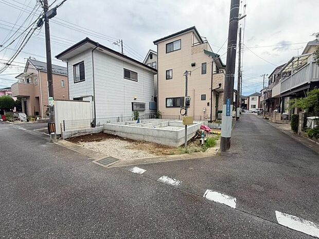【【現地写真】】本物件は未完成のため、お近くにある同仕様の完成物件をご案内いたします。完成後の暮らしをイメージしながら、安心してご検討いただけます。どうぞお気軽にお問合せくださいませ。(2026年9月撮影)