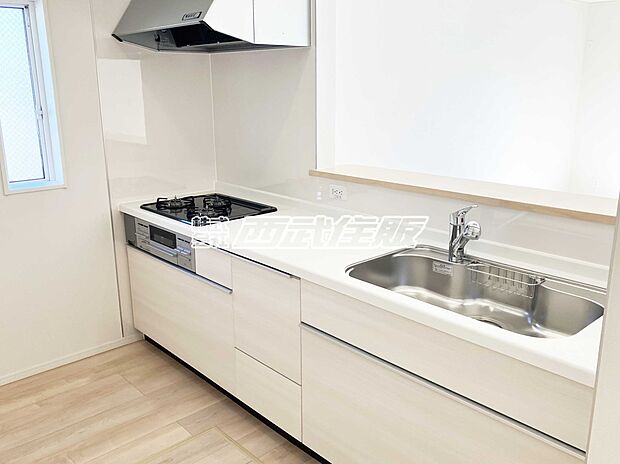 【システムキッチン】機能とデザインが調和した理想のキッチン