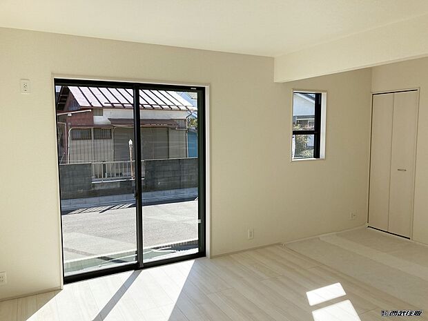 【リビング】キッチンから撮影してみました。同仕様写真