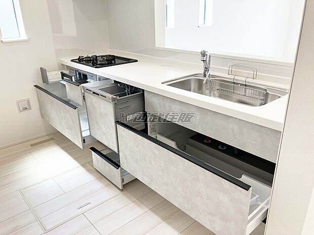 【非公開】【システムキッチン】オールスライド式のお洒落なキッチン!