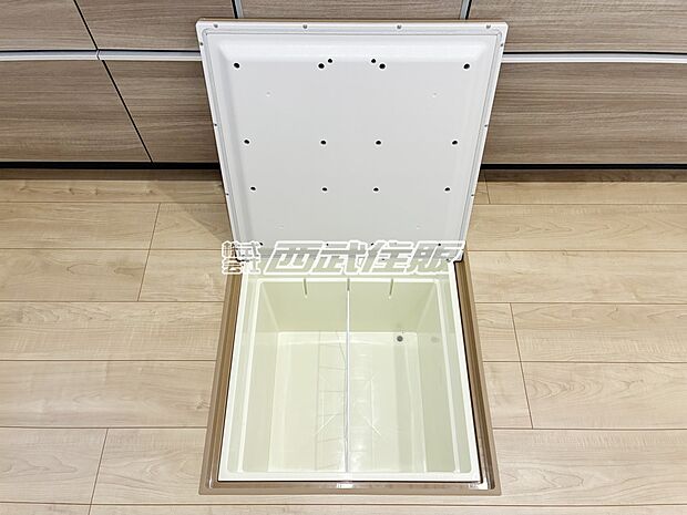 【非公開】【床下収納庫】調味料や野菜・保存食品などの収納に大活躍!