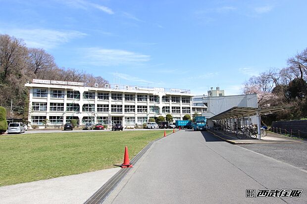 瑞穂町立瑞穂中学校（約1,000m・徒歩13分）