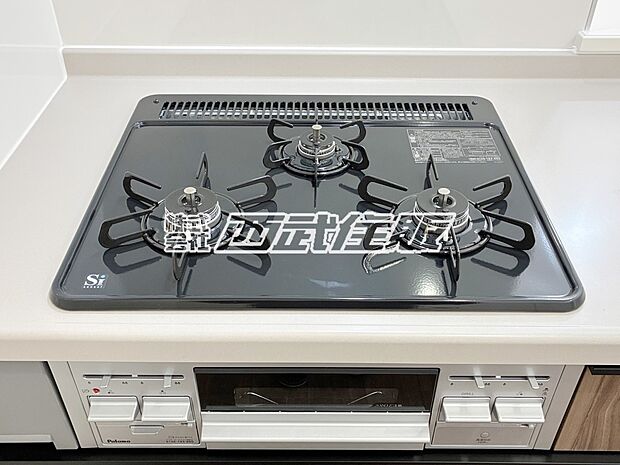 【非公開】【3口ガスコンロ】 グリルも完備!料理の幅が広がります。