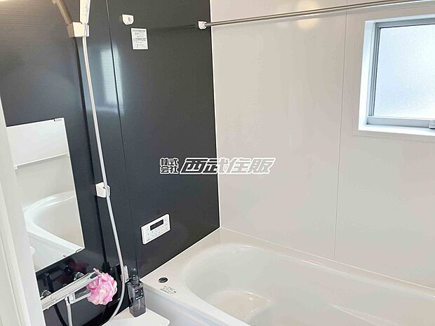 【浴室】【バスルーム】 落ち着いたお色が素敵なバスルームです。同仕様写真