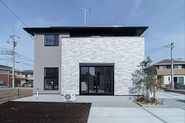 No.2　2026年2月完成
販売価格（税込）/3620万円
敷地面積/207.24m2（62.69坪）
建物面積/106.77m2（32.23坪）
ZEH住宅｜長期優良住宅