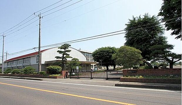 上松山小学校（約850m）