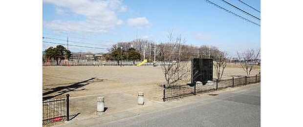 駅東公園（約190m）