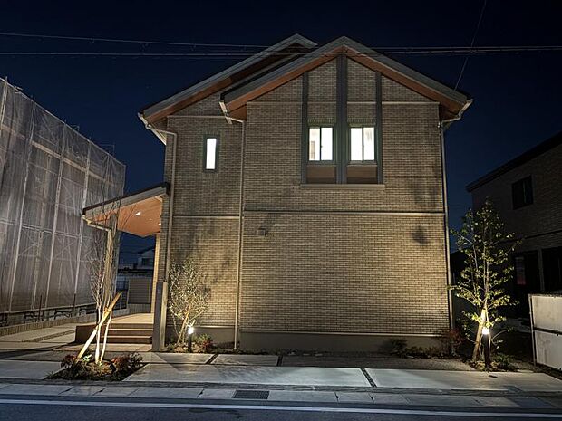 【3-9号地 外観パース1】セキスイハイムの木質系のお家です。※イメージです。