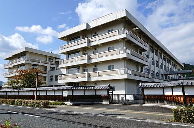 市立明倫小学校(2020年10月撮影)(約550m・徒歩7分)