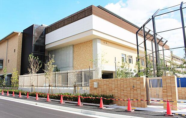 芦屋市立精道中学校(約1,440m)