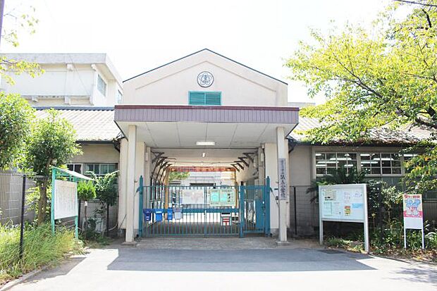 寝屋川市立第五小学校（約450m・徒歩6分）