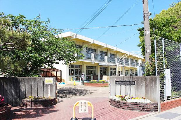 明石市立二見北幼稚園(約860m・徒歩12分)