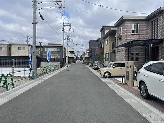 【現地写真8号地・9号地前道路】（2024年2月撮影）