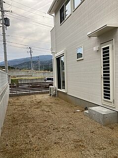 10坪超の庭