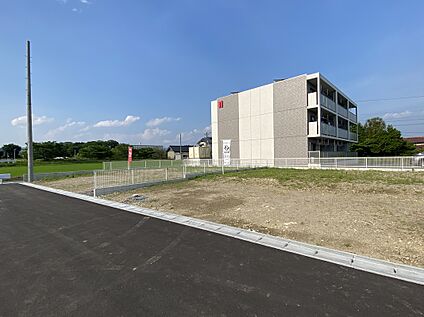 D区画（左）・E区画（右） 敷地写真