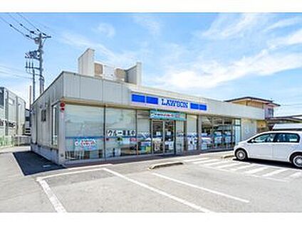 ローソン伊勢崎新栄町店 250m ～350ｍ(徒歩4分～5分)
