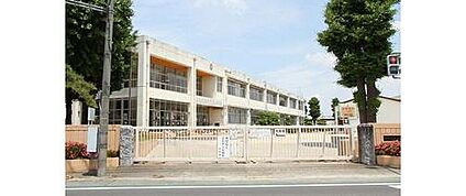 伊勢崎市立茂呂小学校 1300m (徒歩17分)