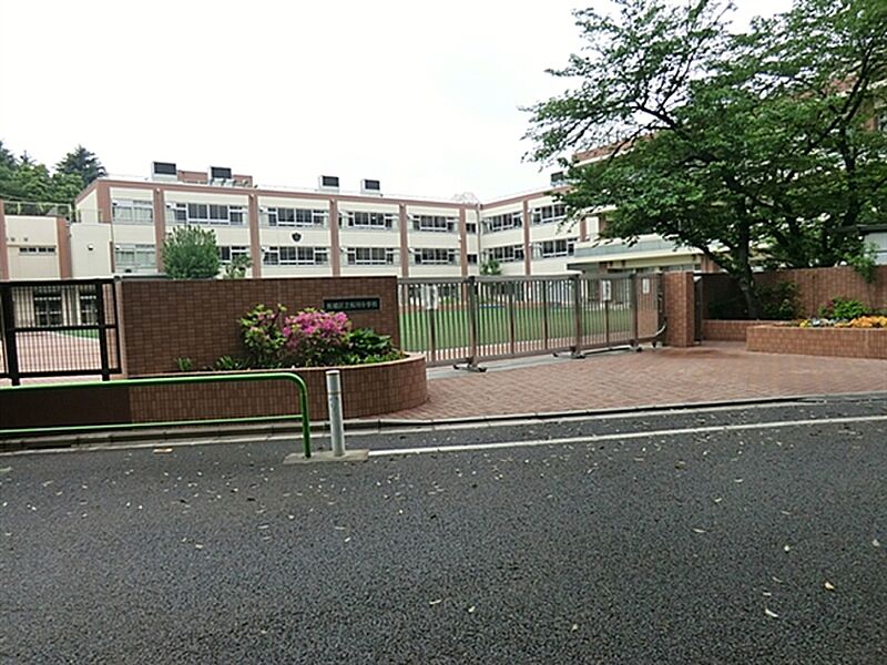 板橋区立桜川小学校まで417m