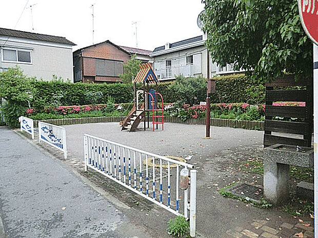 西六郷一丁目児童公園まで366m