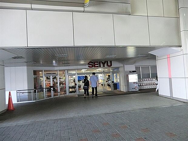 西友練馬店まで529m