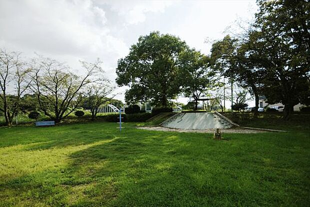 前浪公園まで1265m