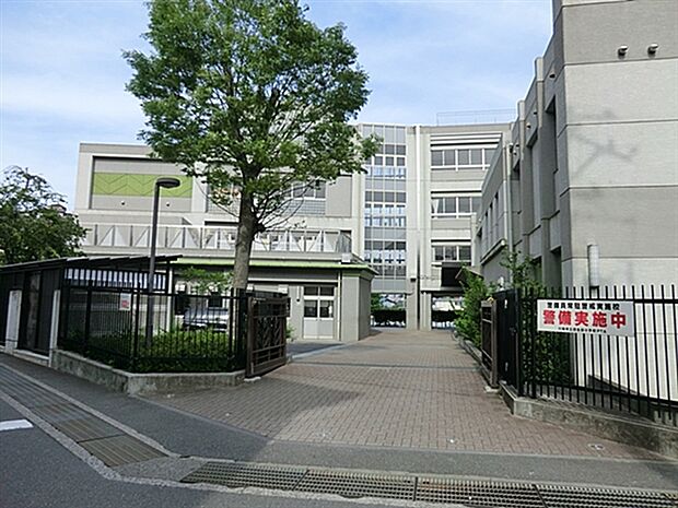 川崎市立西生田小学校まで983m