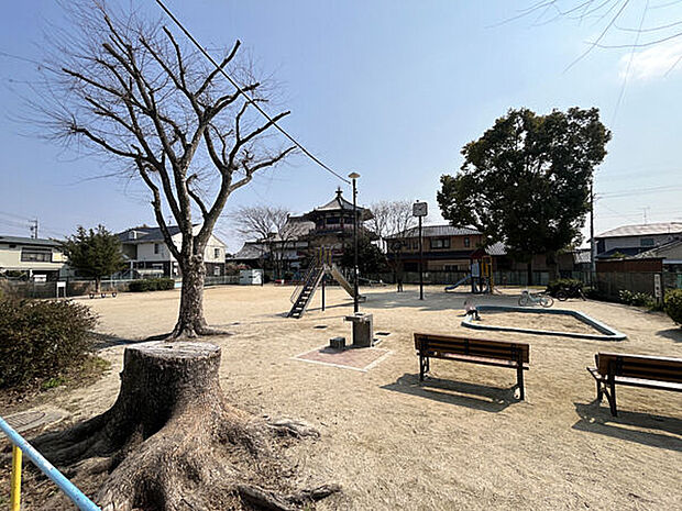味鋺公園まで523m