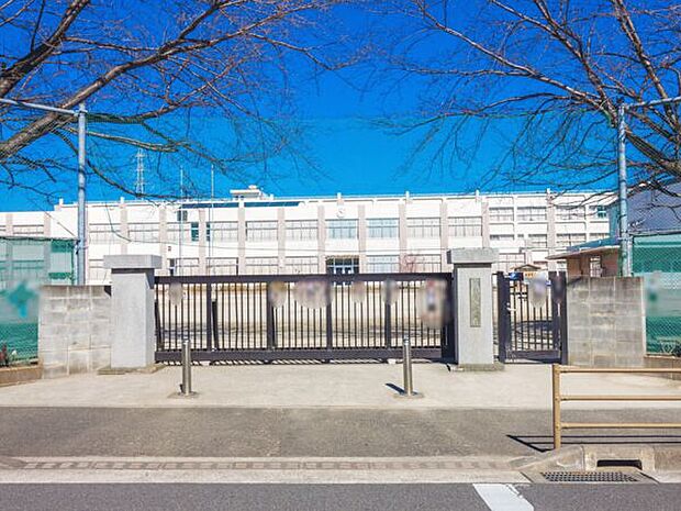 大和市立桜丘小学校まで1013m