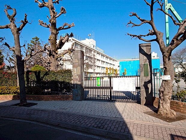 三鷹市立第二小学校まで1665m