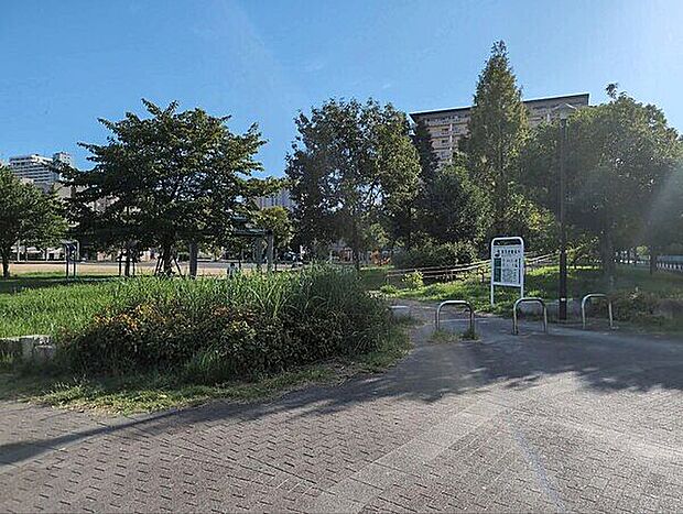 水笠通公園まで707m