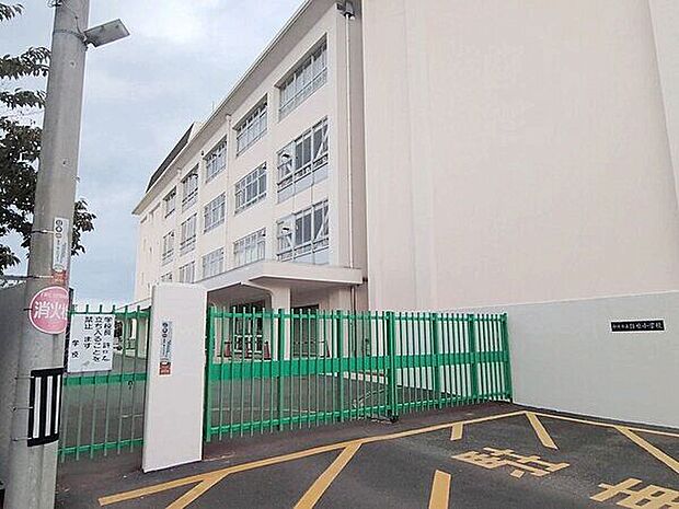 伊丹市立鈴原小学校まで251m
