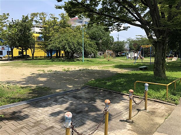 並木第二公園まで1182m