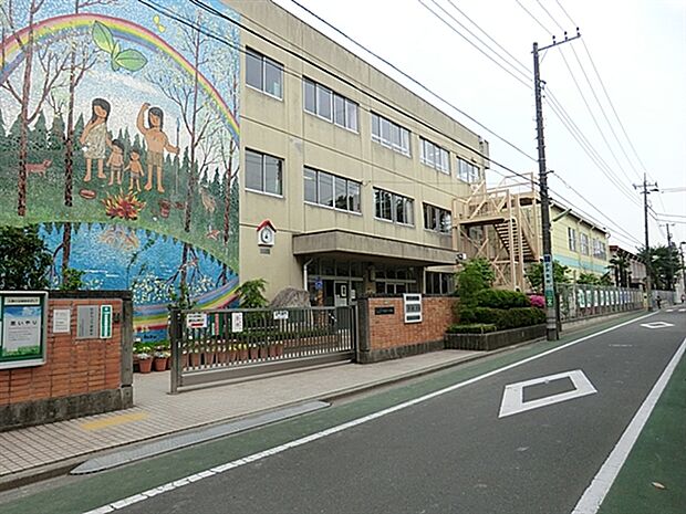 世田谷区立千歳台小学校まで1241m
