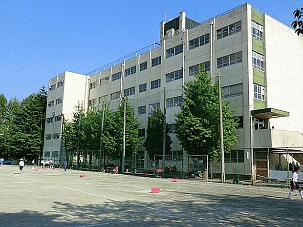 さいたま市立木崎中学校まで1610m