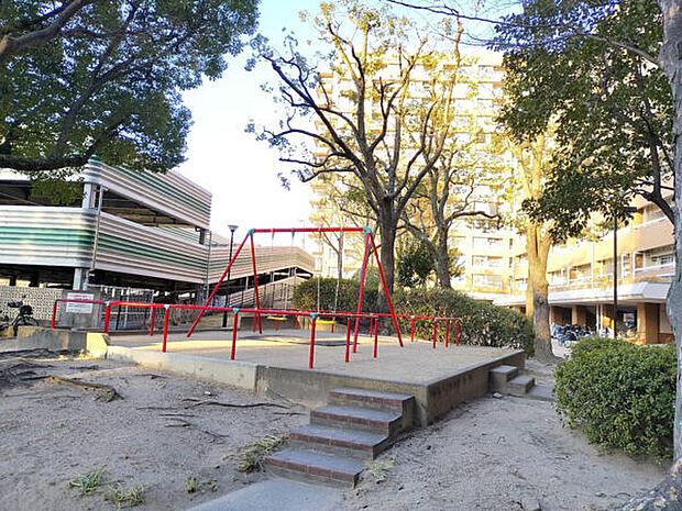 しんとよ団地内公園まで1420m