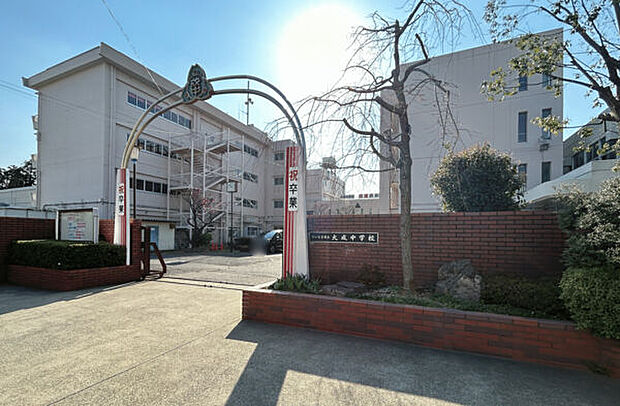 さいたま市立大成中学校(約487m)