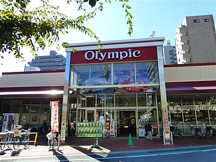 荒川区立尾久八幡中学校 949m