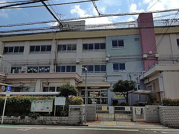 江戸川区立鹿骨松本小学校(約878m)