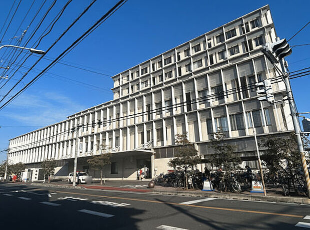 東京ベイ・浦安市川医療センター(約661m)